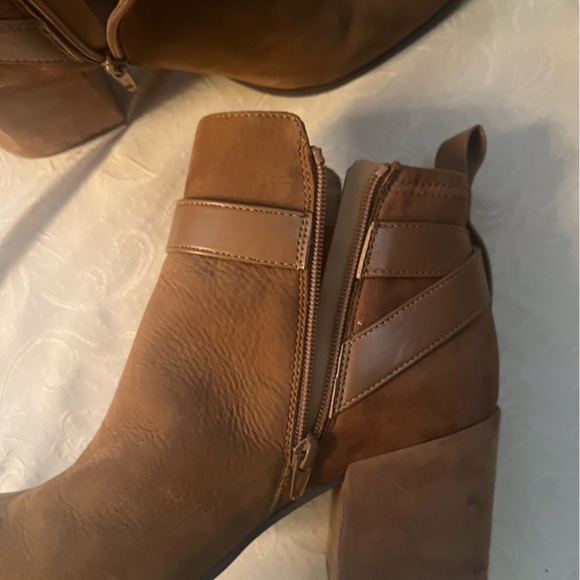 EUC VIONIC WATER REPELLENT SUEDE ANKLE BOOTS - Picture 4 of 11